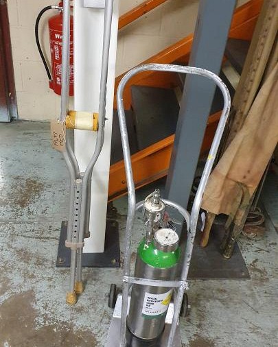 Oxygen Tank/Green with Stand